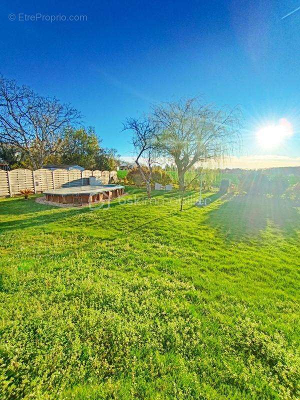 Maison à SAINT-CYR-SUR-LOIRE