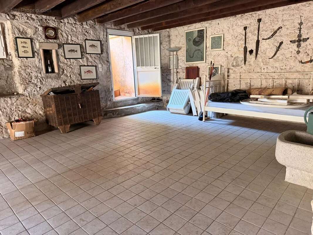 Beaulieu-sur-mer – une adresse rare à deux pas de la mer - photo 12
