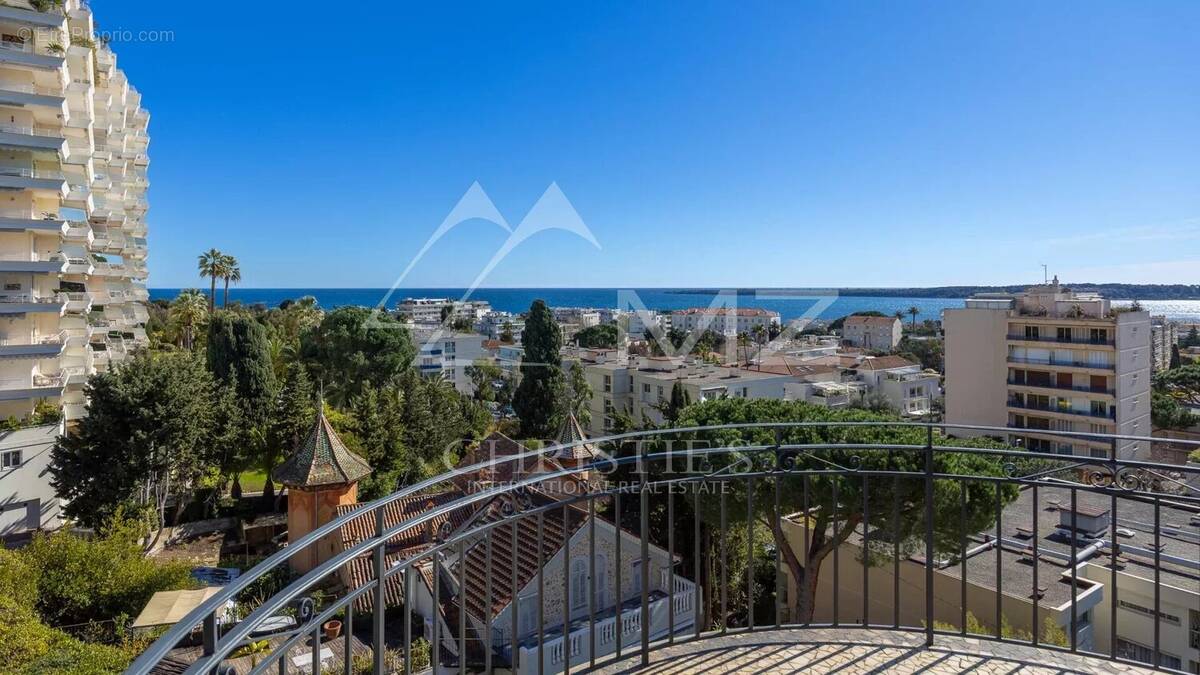 Appartement à CANNES
