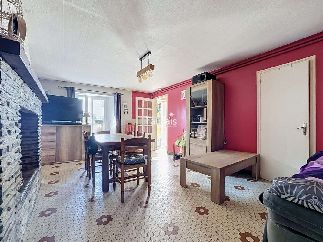 Maison 103 m² à Soulles  - photo 6