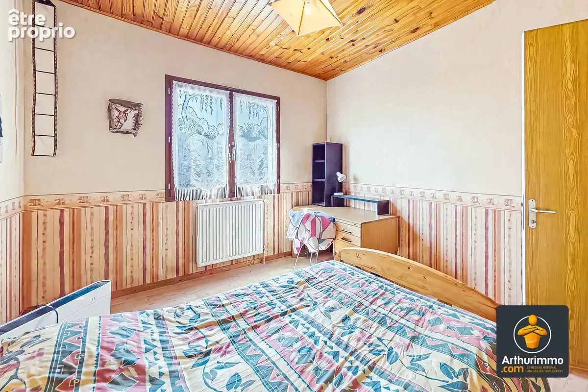 SAINT-VICTOR – Maison familiale avec sous-sol complet, grand terrain de 5 588 m² et aucun vis-à-vis - photo 16