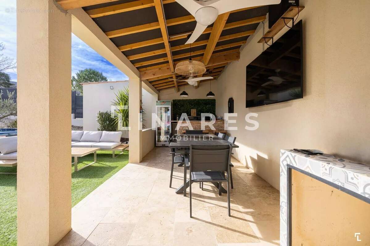 Maison à PLAN-D'AUPS-SAINTE-BAUME