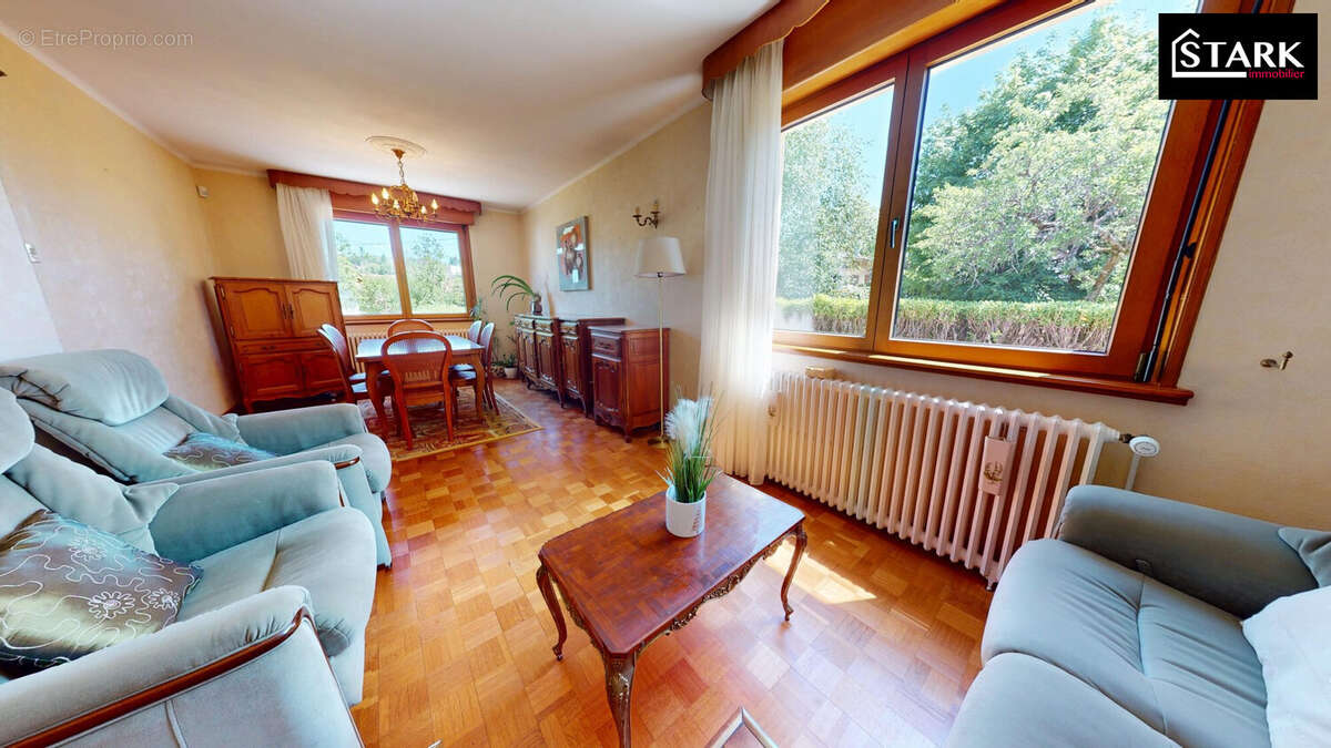 Maison à ESSERT