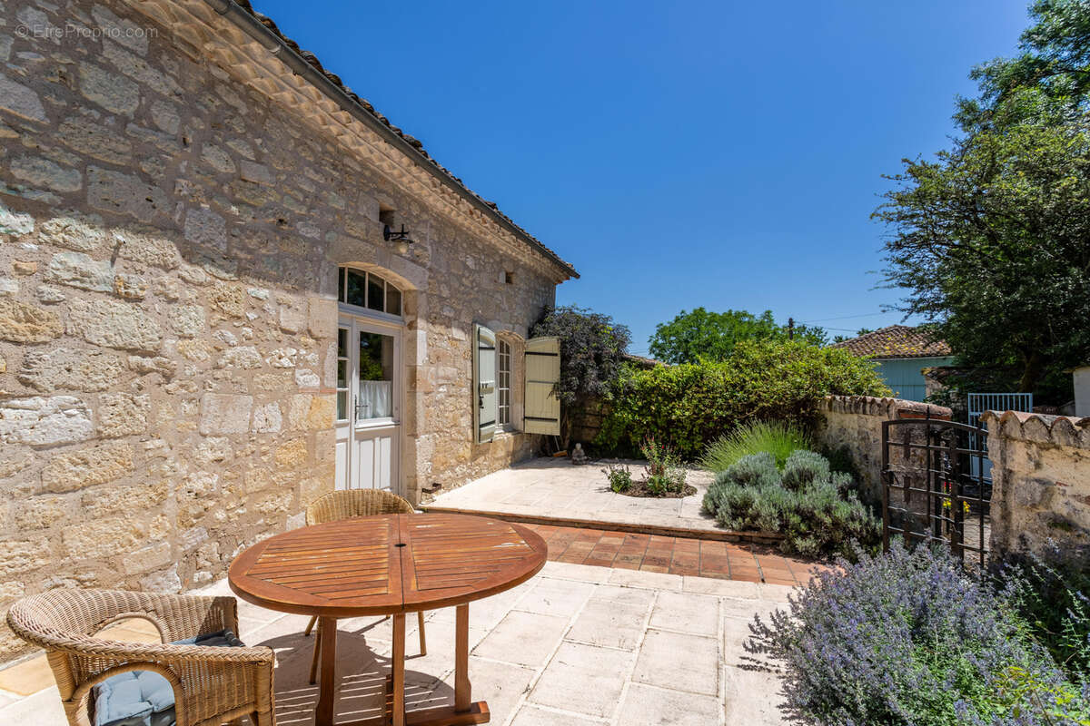 Maison à BOURG-DE-VISA