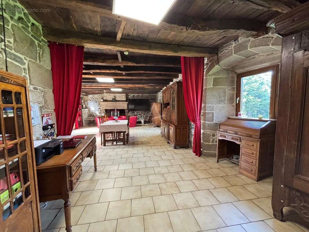 Annonce Immobilière : Grande demeure du XVIIIe siècle à Proximité de la Baie de Saint-Brieuc - photo 12