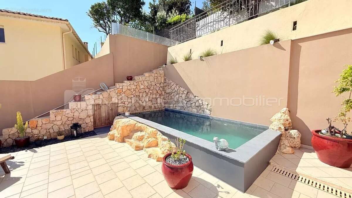 Maison à MENTON
