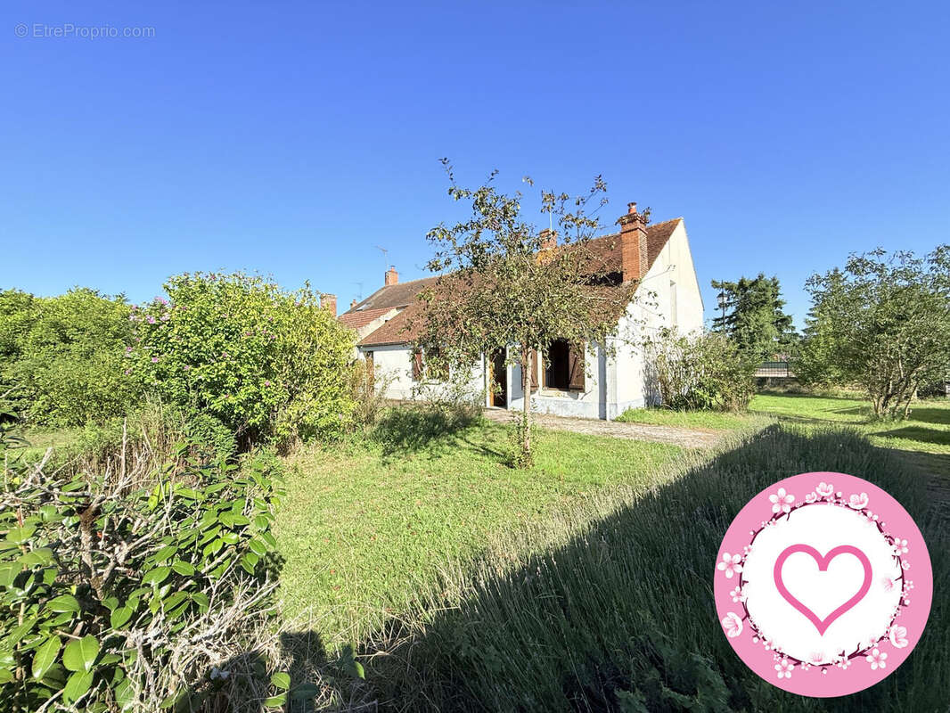 Maison à VILLEMURLIN