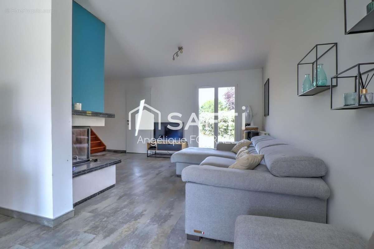 Photo 4 - Maison à SIMANDRES