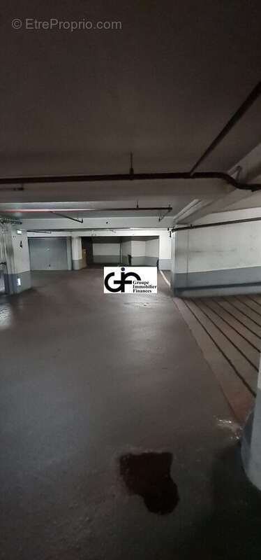 Parking 10 m² à Paris-16e  - photo 2