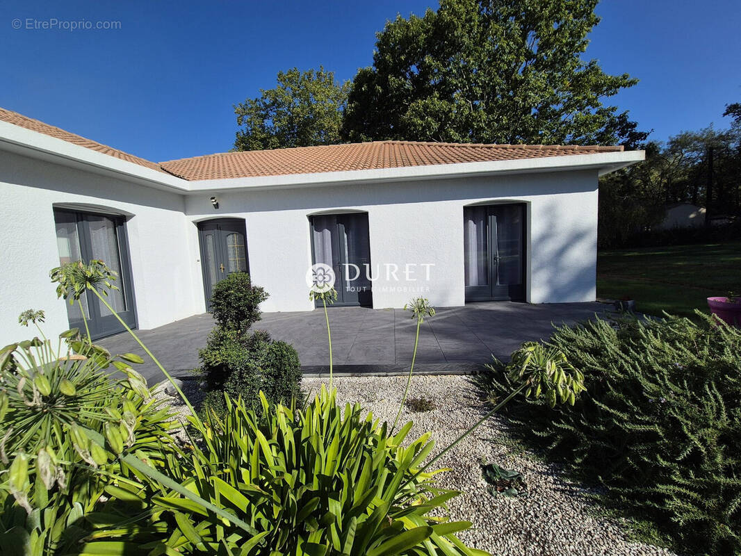 Maison à SAINTE-FLAIVE-DES-LOUPS