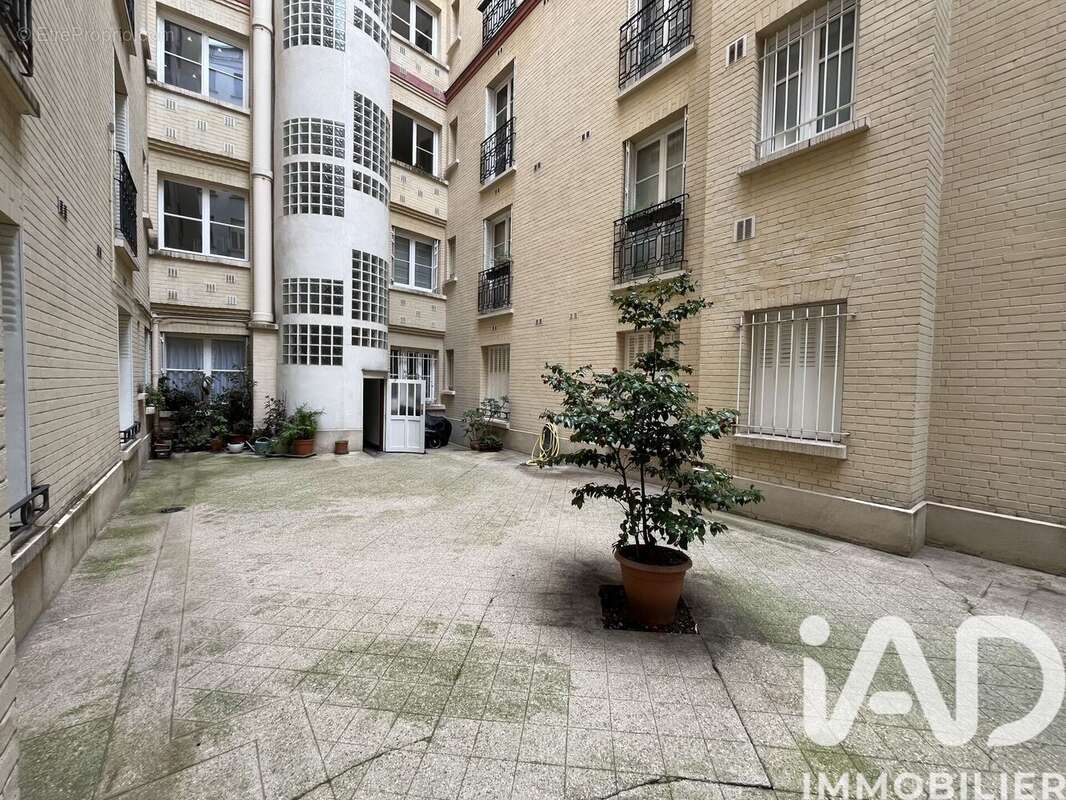 Photo 7 - Appartement à PARIS-16E