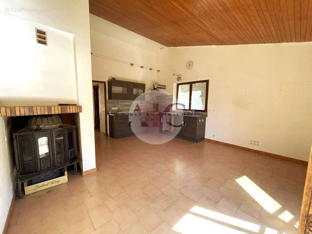 Maison à TOURRETTES