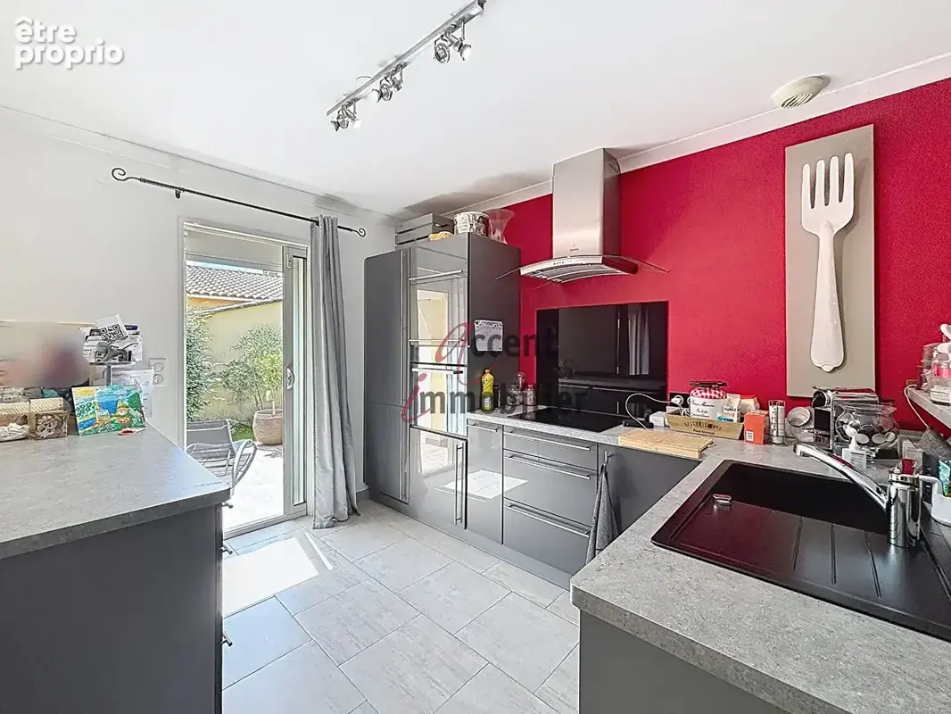 Exclusivité : PLAN D'ORGON : Maison plain pied T6 120 m² sur 610 m² de terrain avec jardin et garage - photo 6
