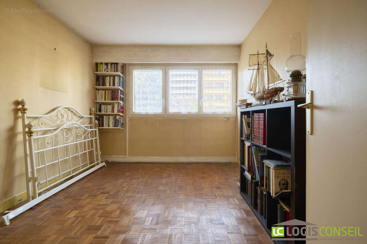 Appartement à BOURG-LA-REINE