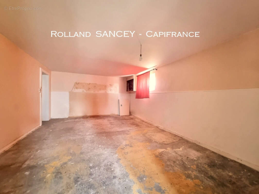 À VENDRE – Maison familiale T5 avec plus de 3 000 m² de terrain  FROTEY LES LURE (70) - photo 16