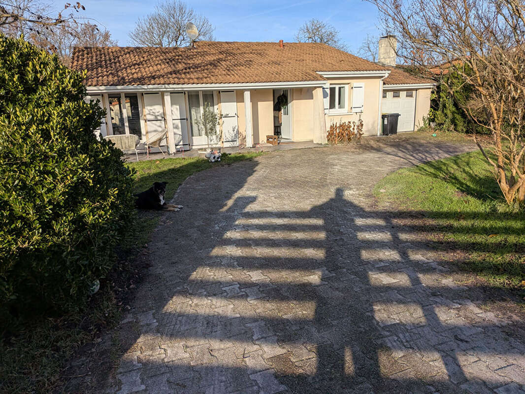 Maison à LE PIAN-MEDOC