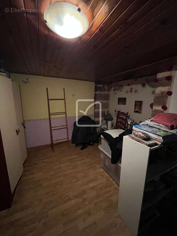 Maison à OBJAT