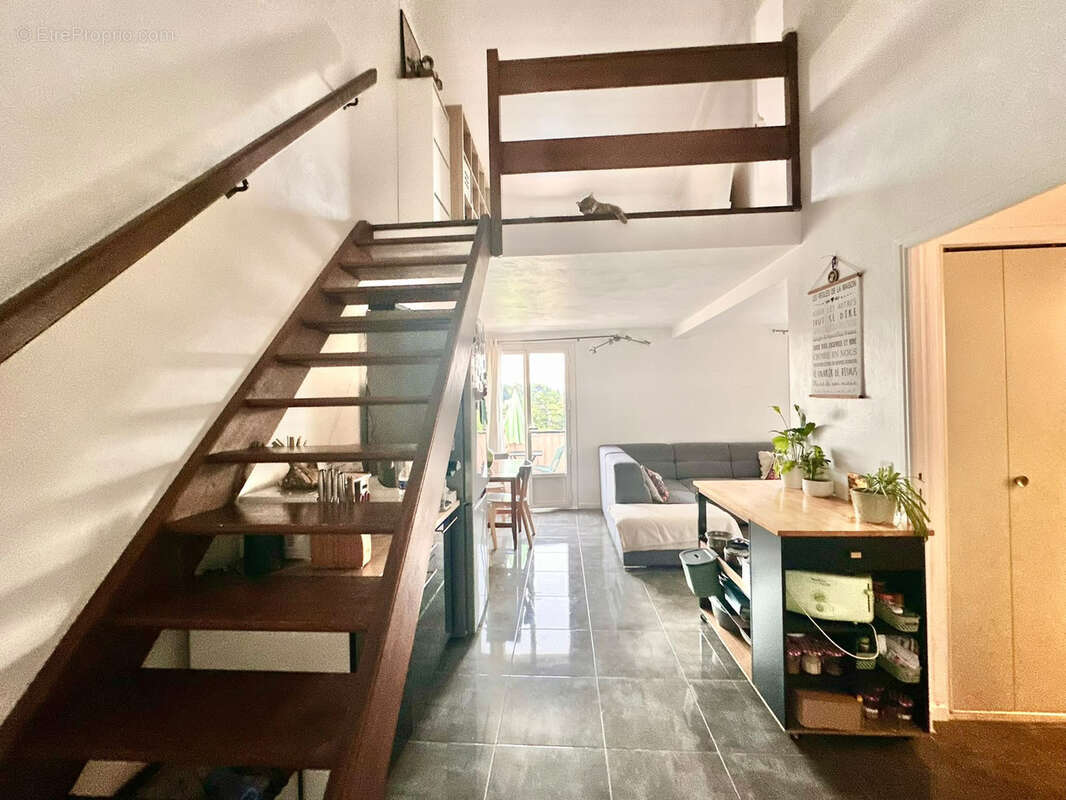 Appartement à PEYMEINADE