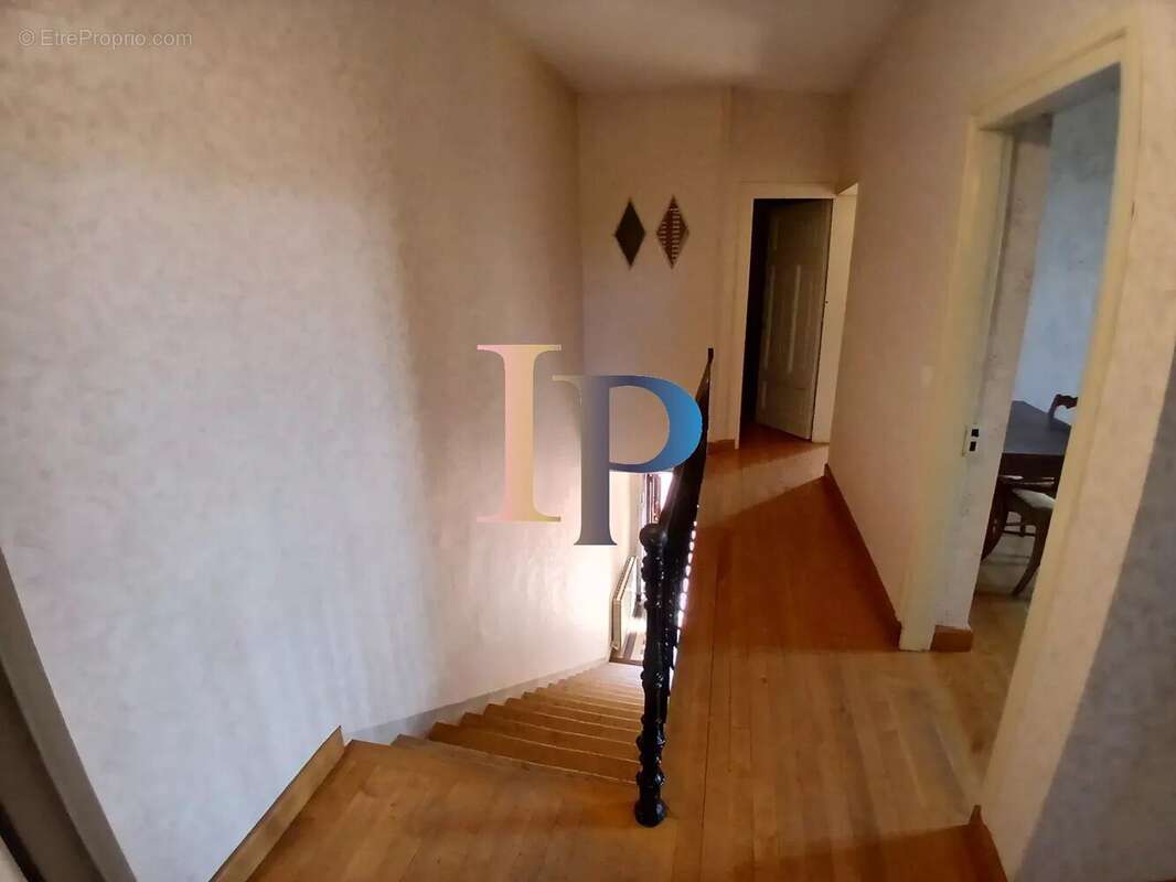 Maison 126 m² à Charlieu  - photo 14