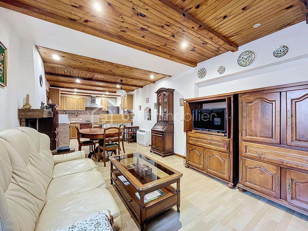 Maison à VALDEROURE