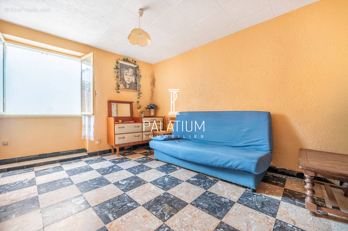 Appartement à GREOUX-LES-BAINS