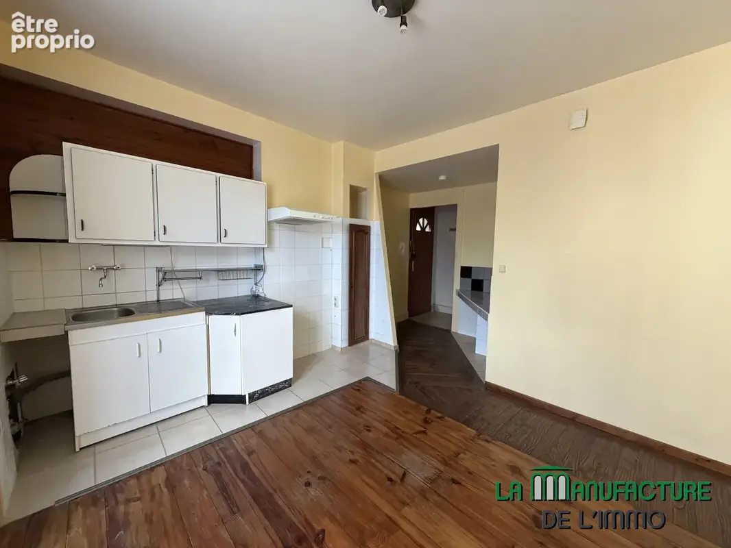 Appartement F3 - 72,58M2 - 2 Caves - Garage - Saint-Etienne/ Bergson - La Terrasse - photo 5