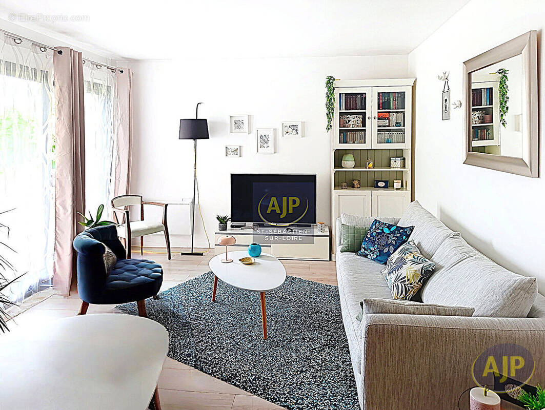 Appartement à SAINT-SEBASTIEN-SUR-LOIRE