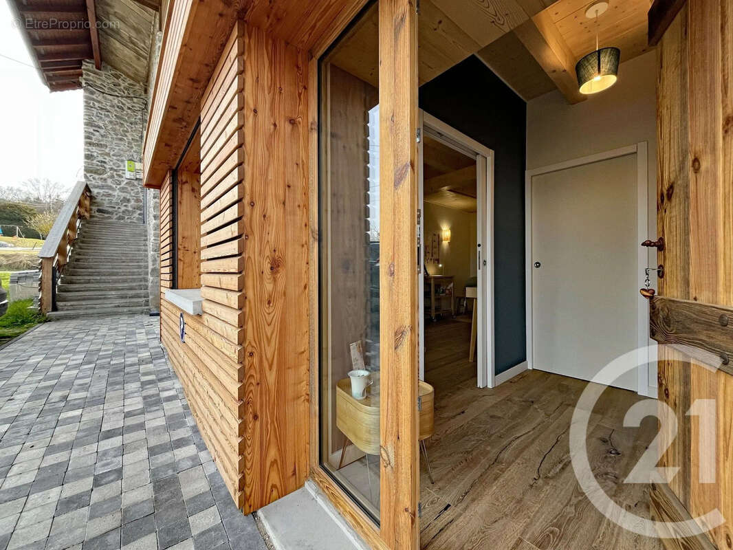 Maison à LARRINGES