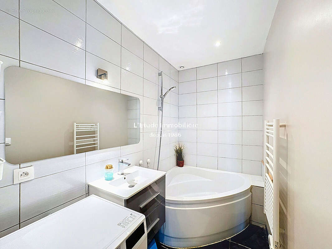 Appartement à NEUVILLE-SUR-SAONE