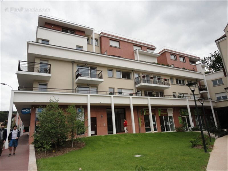Appartement à BURES-SUR-YVETTE