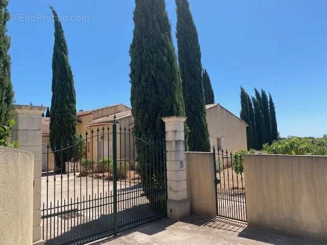 Maison à SOLLIES-PONT