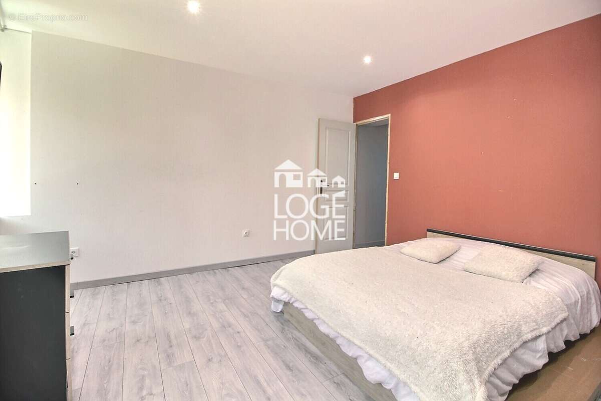 Maison à SIN-LE-NOBLE