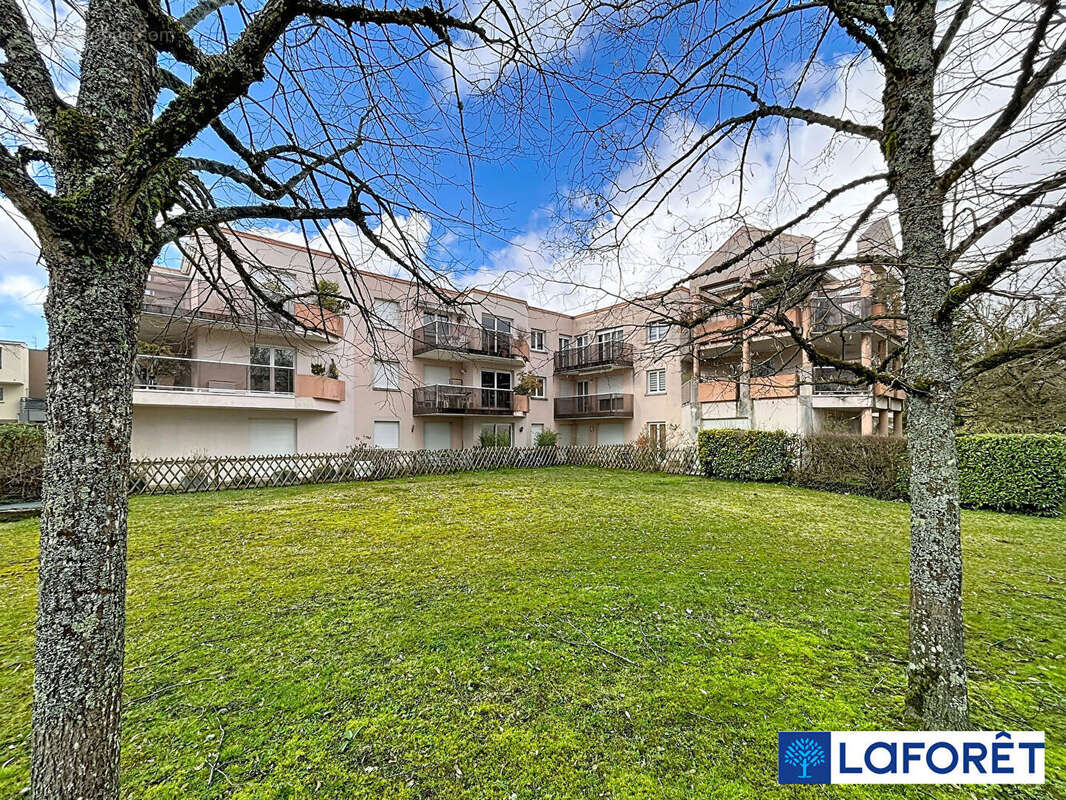 Appartement à AHUY