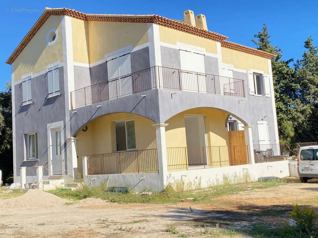 Maison à LA LONDE-LES-MAURES