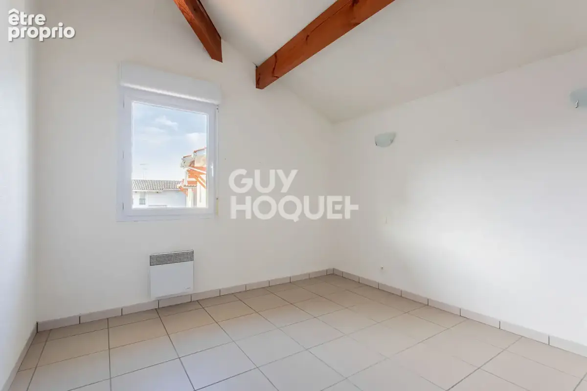 Maison de ville avec jardinet, rare à la vente ! - photo 7