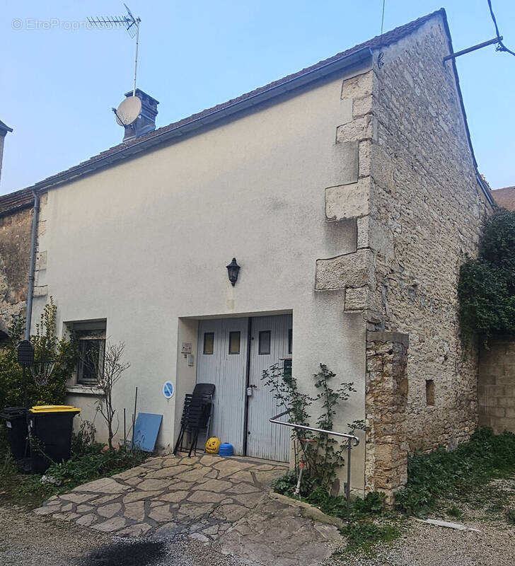 Maison à NUITS-SAINT-GEORGES