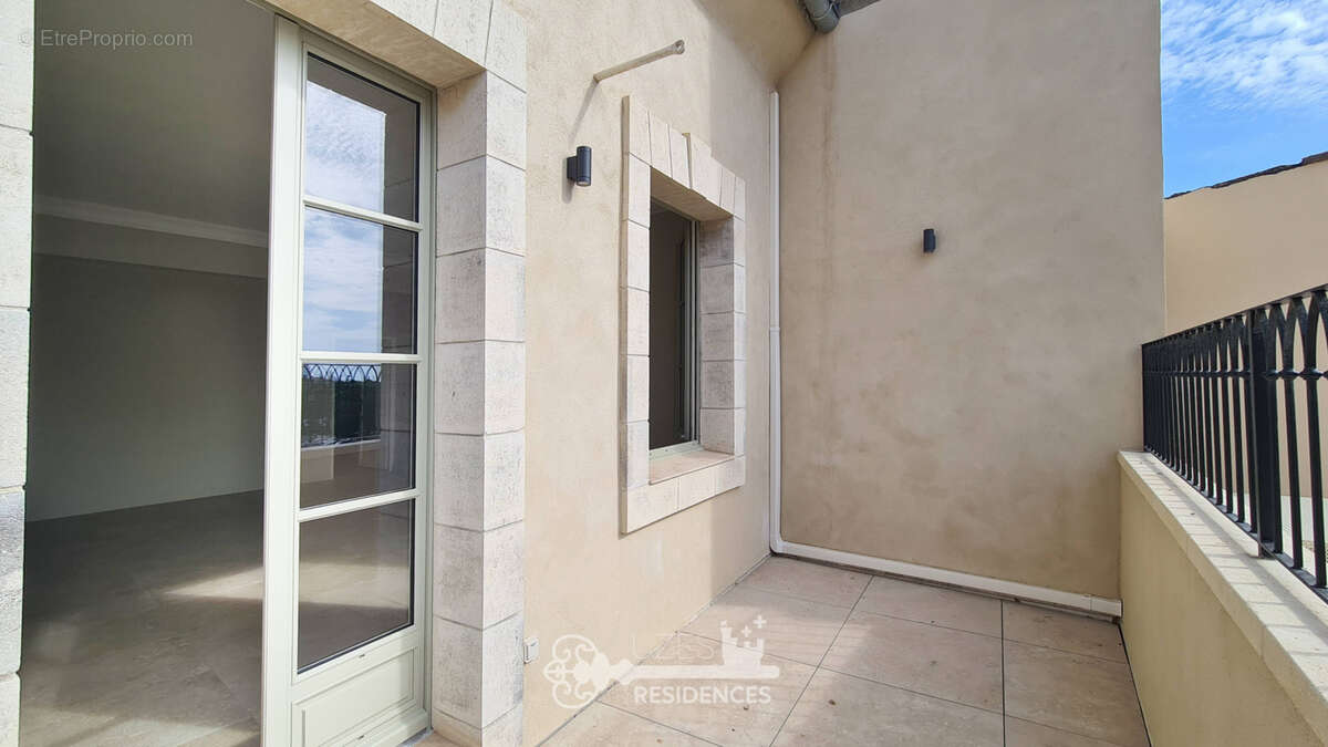 Appartement rénové de 90 m2 avec terrasse et 2 suites au cœur d'Uzès - photo 8