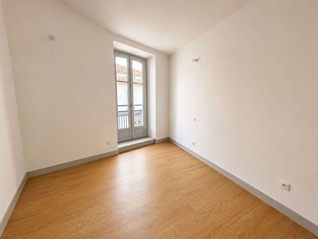Appartement - Béziers - 3 pièces - 63.01 m² - photo 4