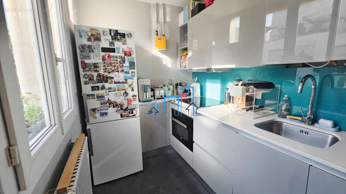 Appartement à PARIS-18E
