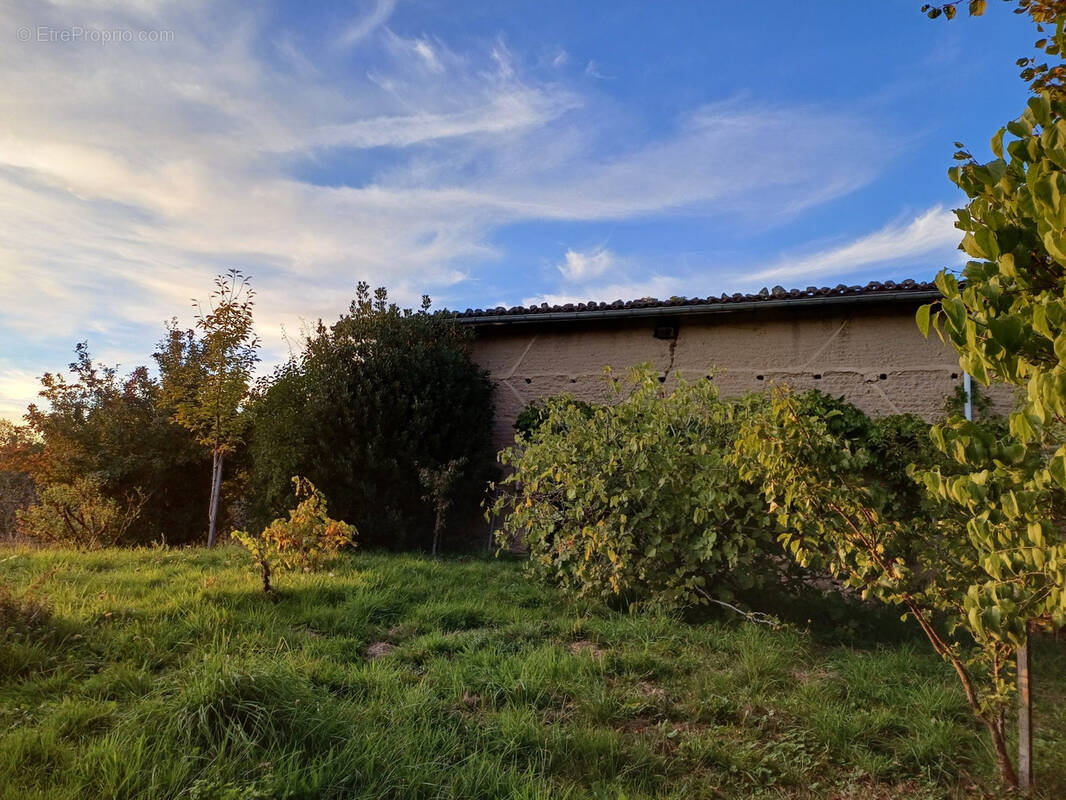 Maison à VOLLORE-VILLE