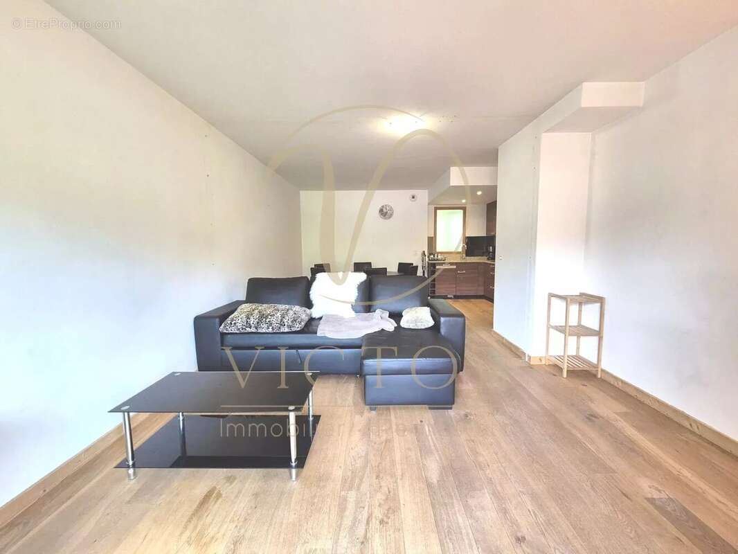 Appartement à SAINT-ETIENNE-DE-TINEE