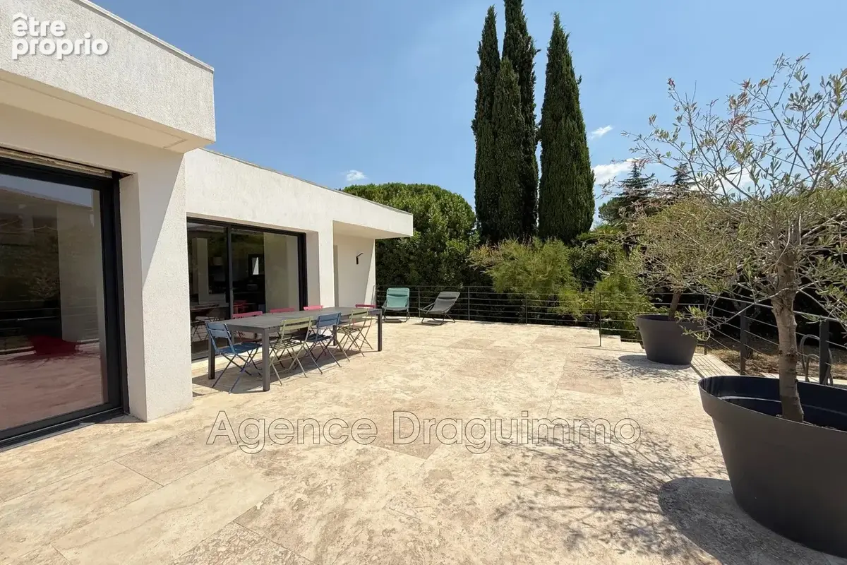 Maison 6 pièces 154 m² à vendre à Draguignan (83300) - photo 3