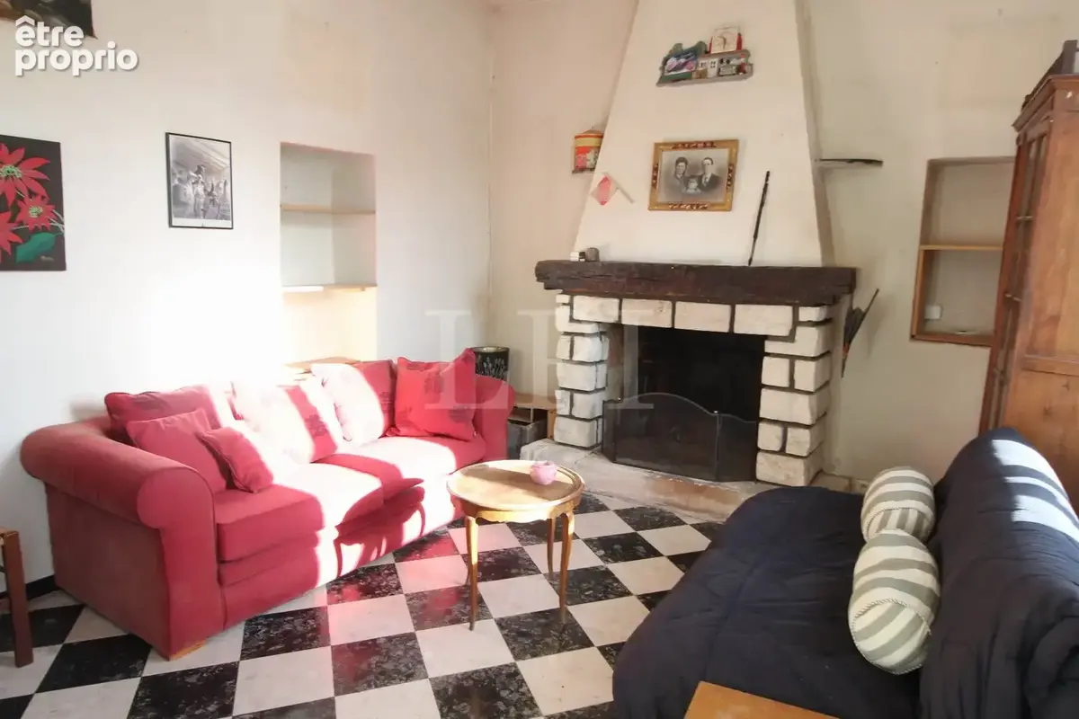 Photo Maison à Saint-Martin-De-Castillon au prix de 175 000€