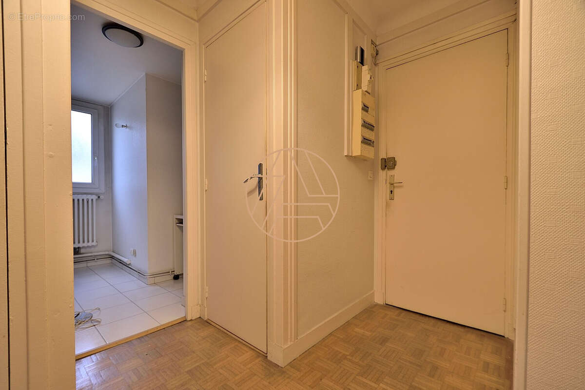 Appartement à SAINT-MAUR-DES-FOSSES