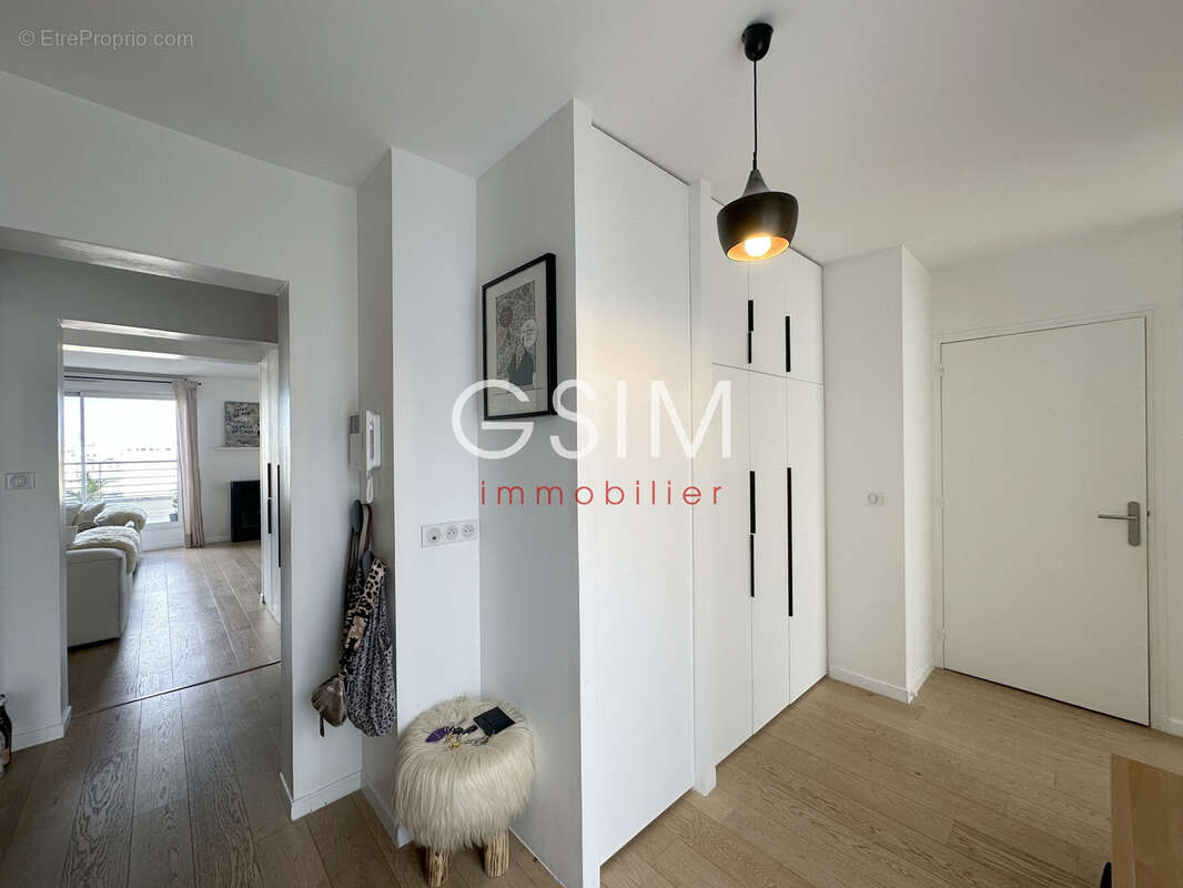 Appartement à SURESNES