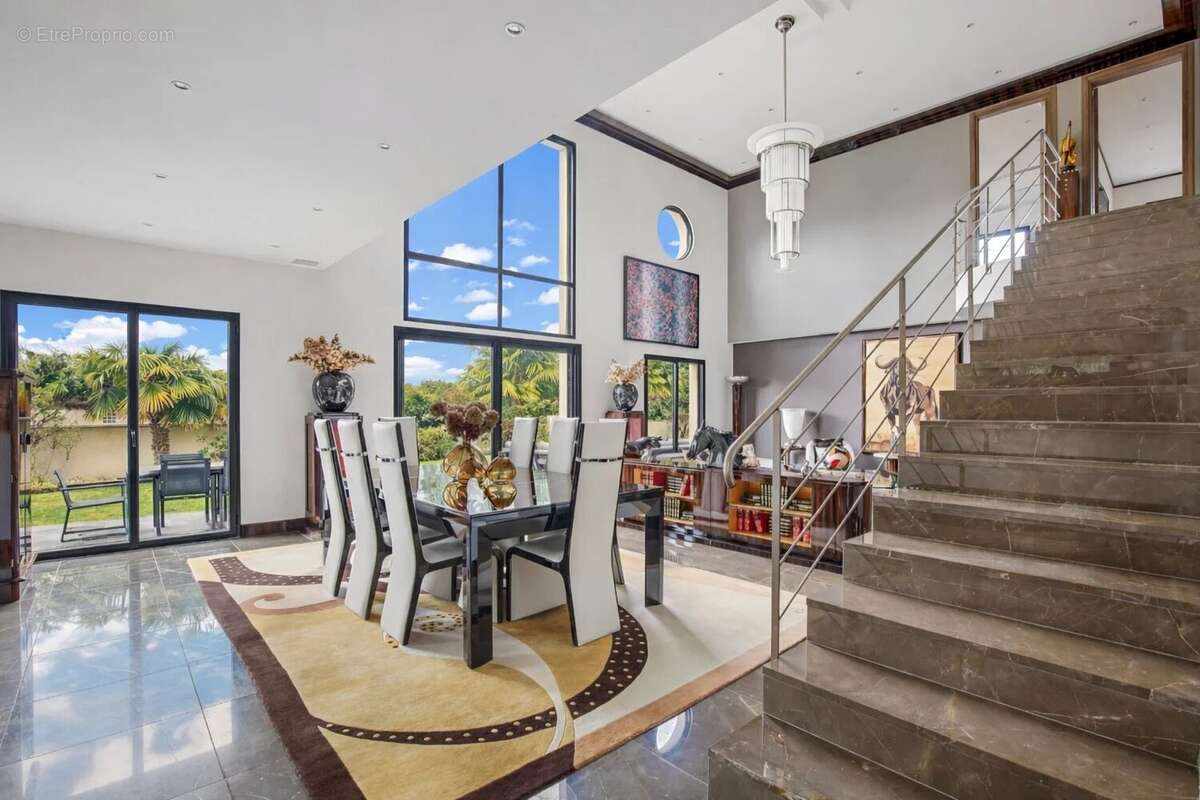 Maison à CROISSY-SUR-SEINE