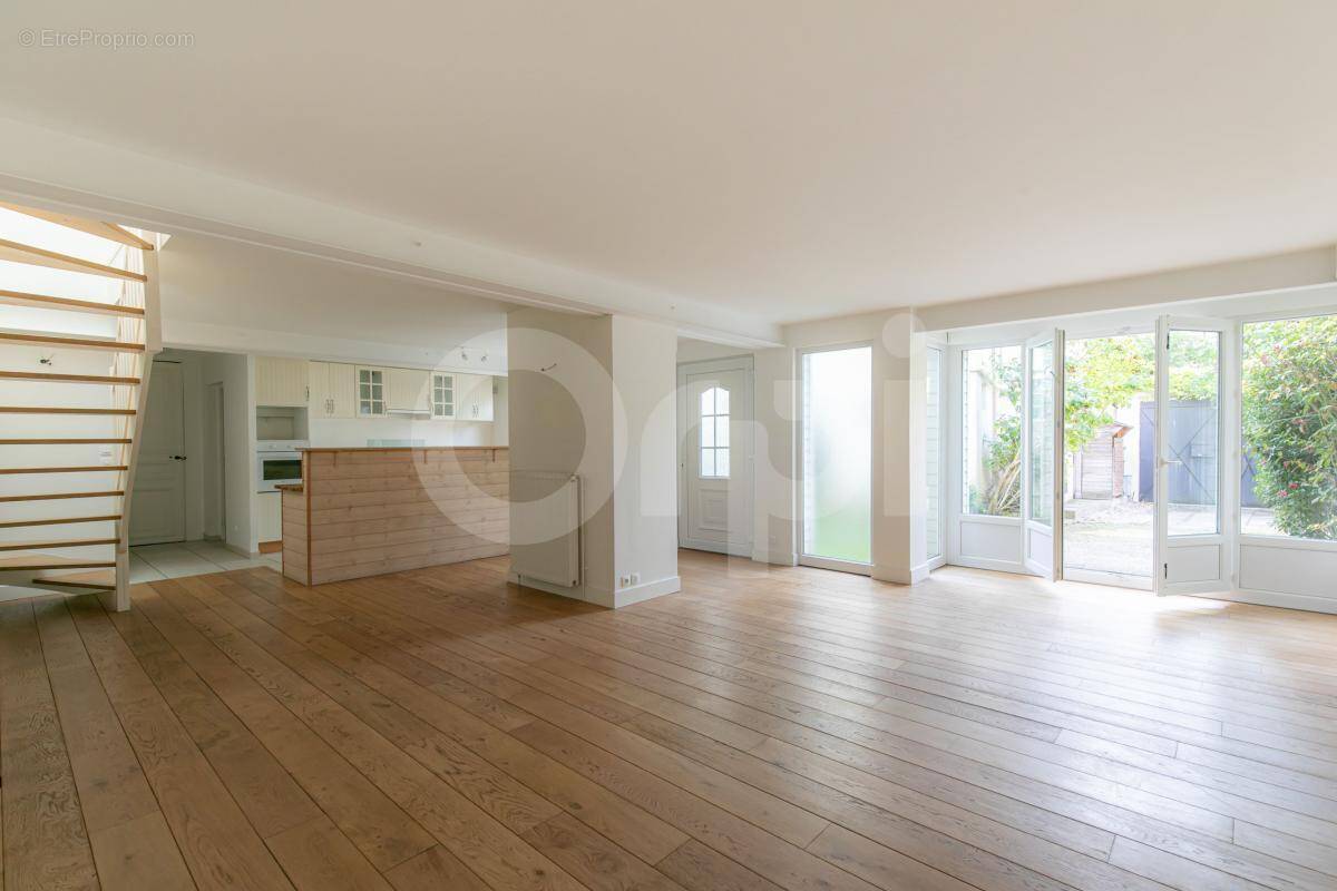 Maison à NOGENT-SUR-MARNE