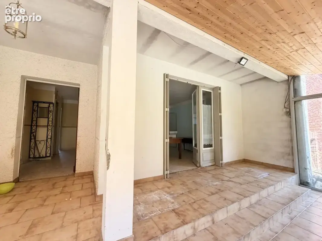 Maison des années 70 de 109 m² sur 1770 m² de terrain - photo 2