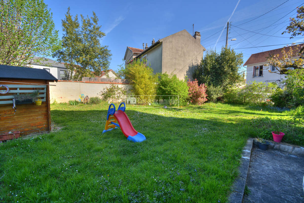 Maison à SAVIGNY-SUR-ORGE