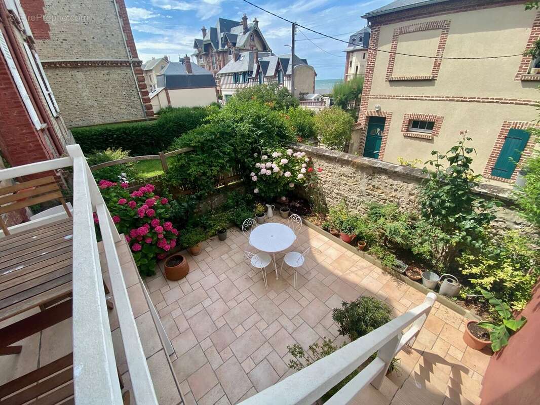 Vue mer en plein centre ville... - photo 12